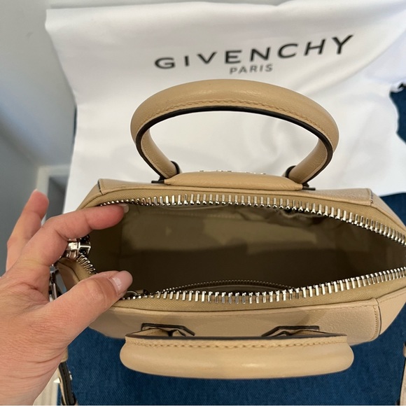 Givenchy Mini Antigona Grain Leather w/Strap in Dune - Picture 6 of 8